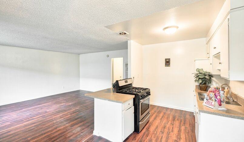 Fenway Apartments - Photo 4 of 28