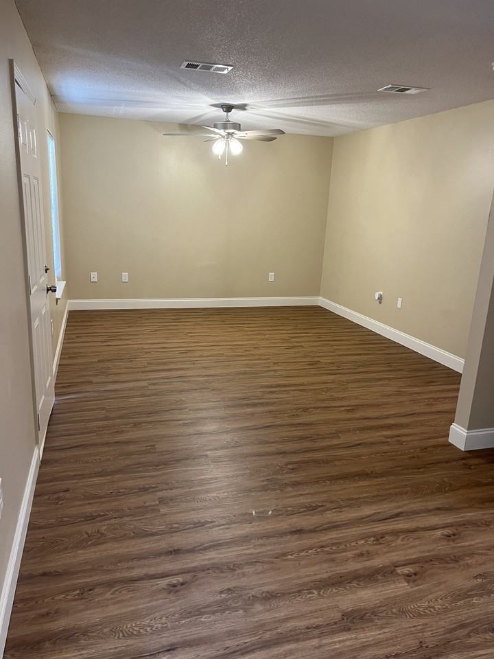 15313 W Hoffman Rd #E - Photo 5 of 7