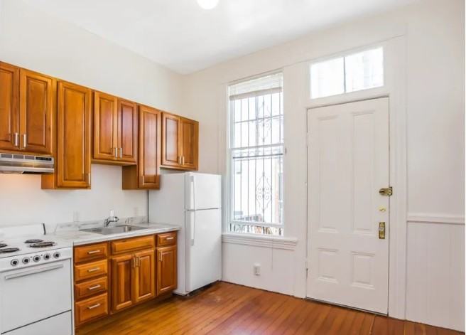 418 Ivy Street - Photo 3 of 11