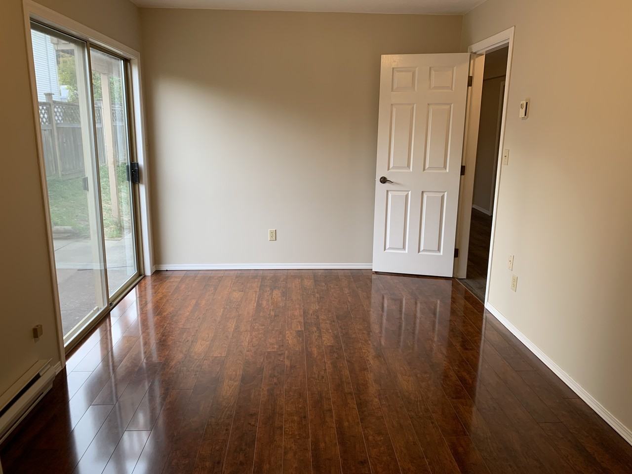 547 Tait Street - Photo 3 of 10