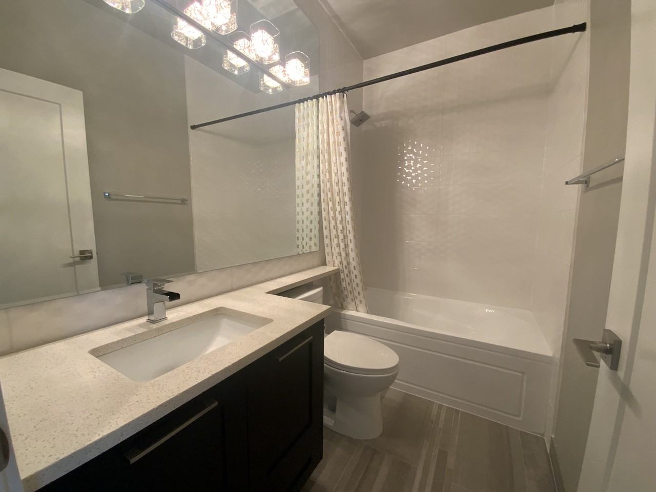 16488 64 Avenue - Photo 6 of 13