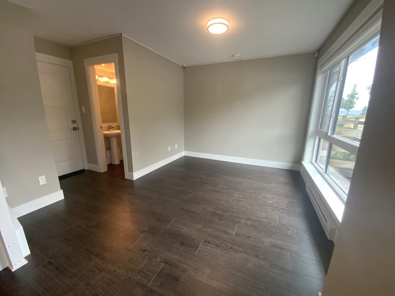 16488 64 Avenue - Photo 5 of 13