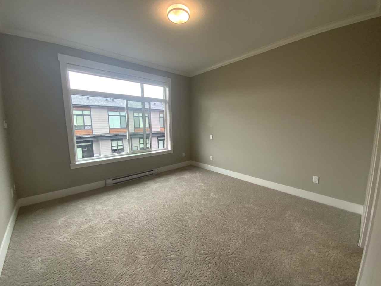 16488 64 Avenue - Photo 7 of 13