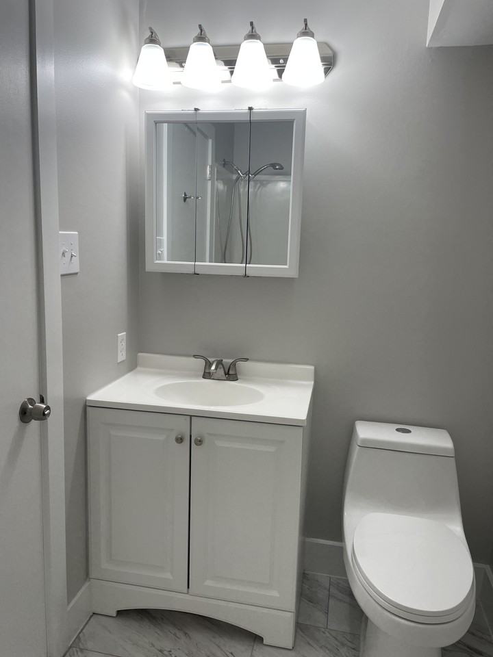 625 Country Ln #B - Photo 2 of 12