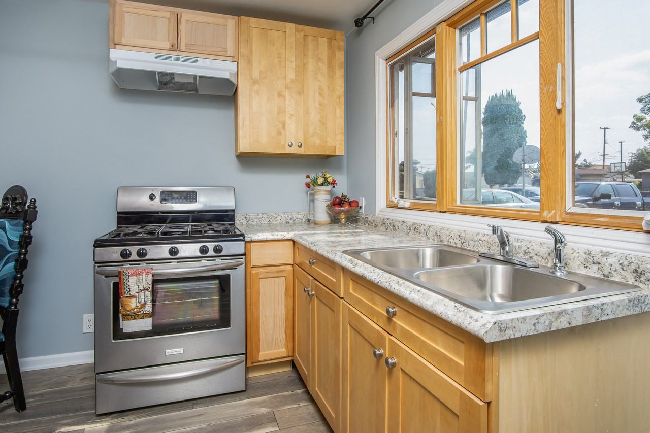 1257 Foxworth Ave #B - Photo 3 of 14