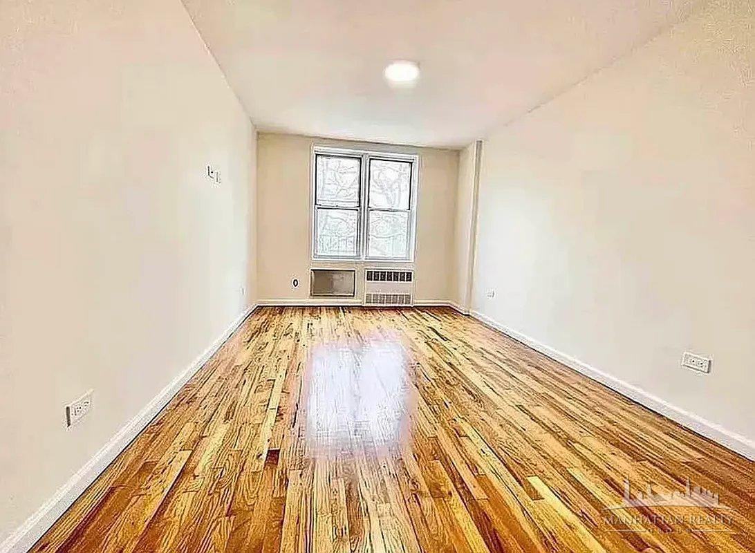 245-20 245-20 Grand Central Parkway #6D - Photo 2 of 7