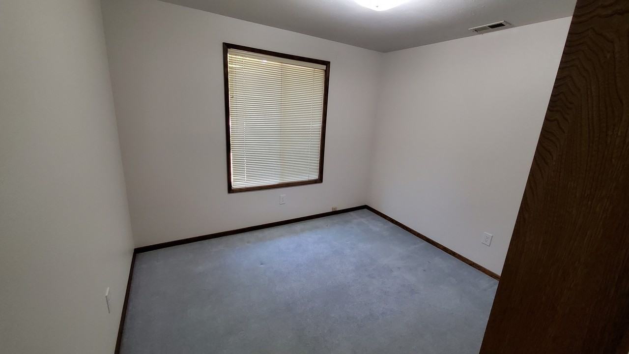 12201 Ne 7th St #NA - Photo 3 of 9