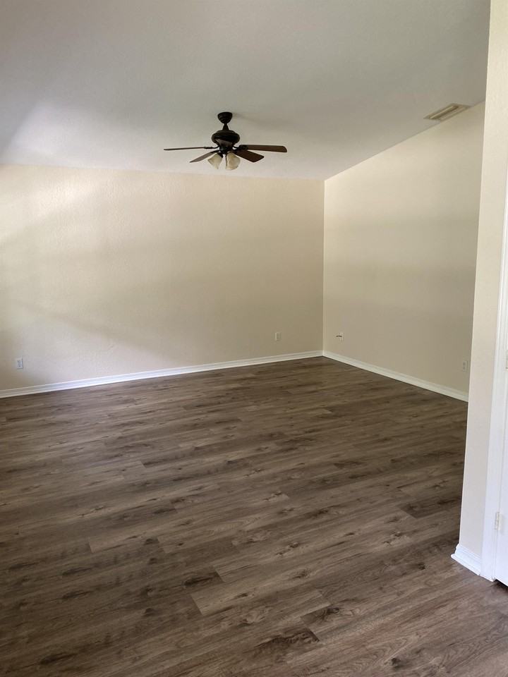 6131 East Pike Street #1 - Photo 2 of 10