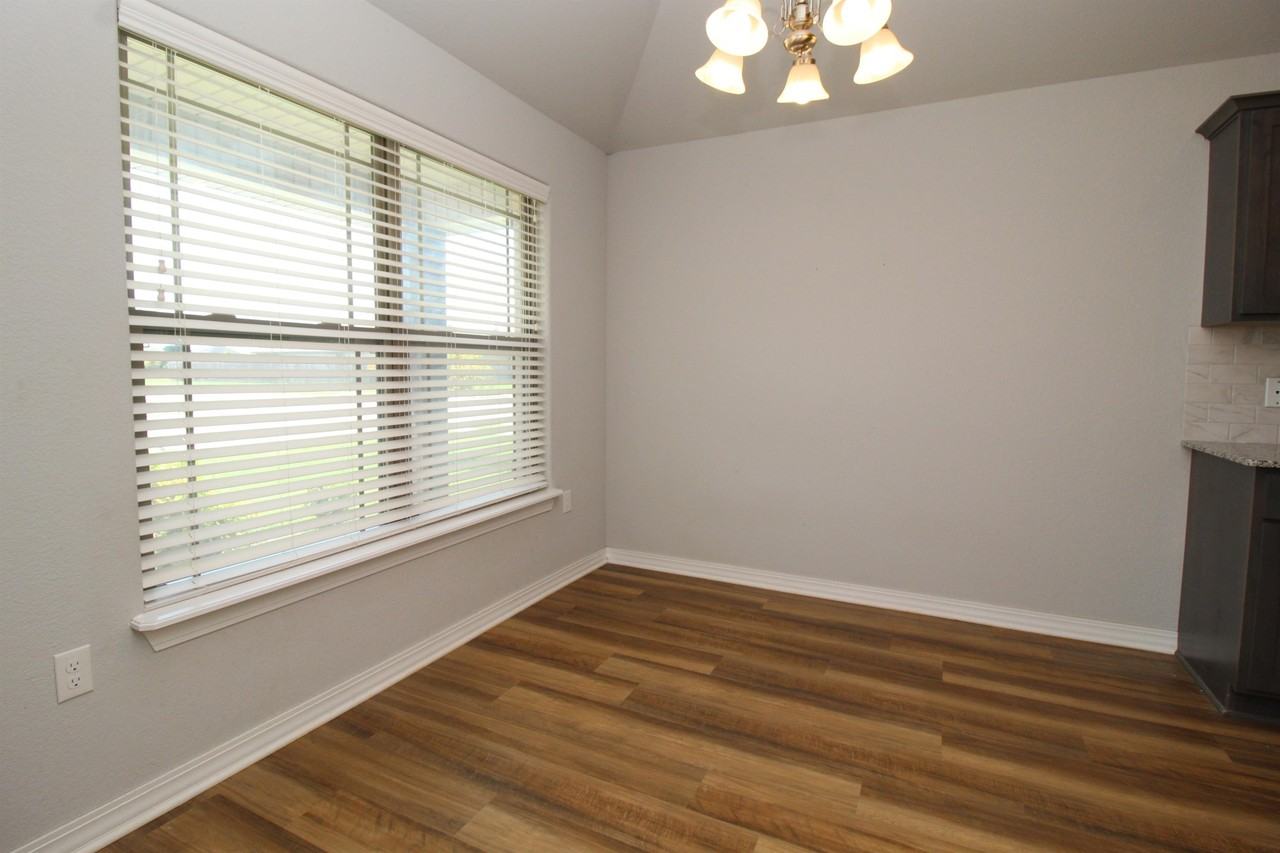4418 W Divide Dr #1 - Photo 7 of 28