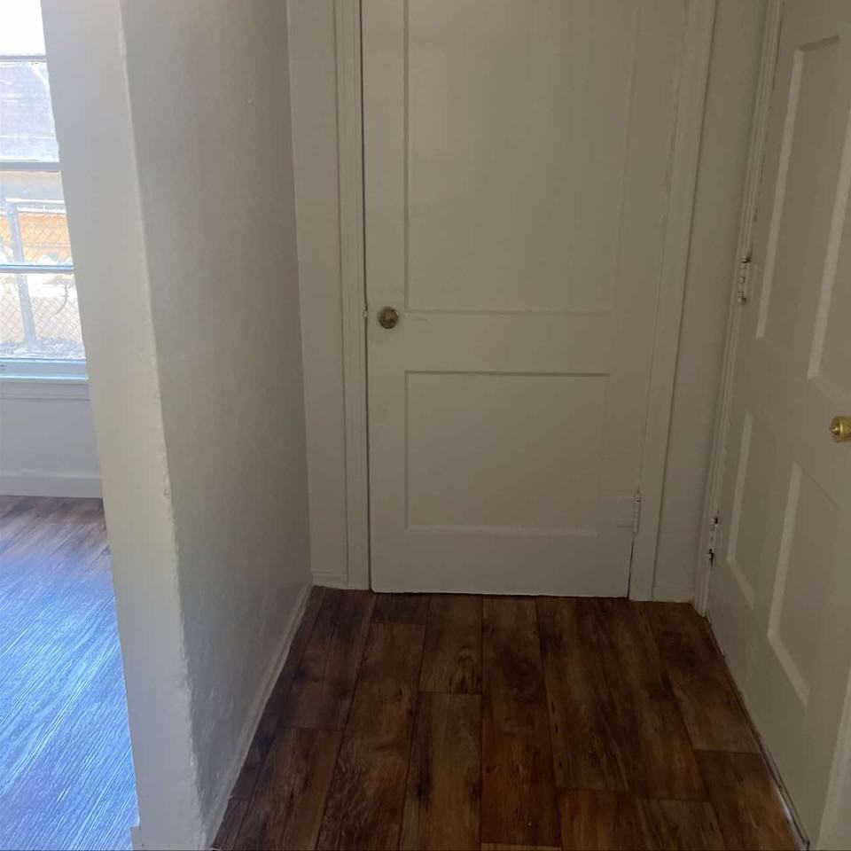 1004 S 7th St #1 - Photo 3 of 10