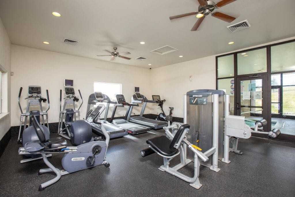 215 Walterscheid Blvd - Photo 3 of 30