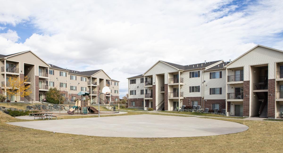 215 Walterscheid Blvd - Photo 3 of 30