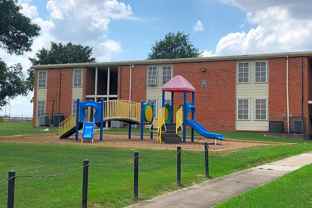 1607 E Young Pl - Photo 1 of 1