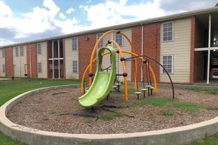 1607 East Young Place - Photo 1 of 1