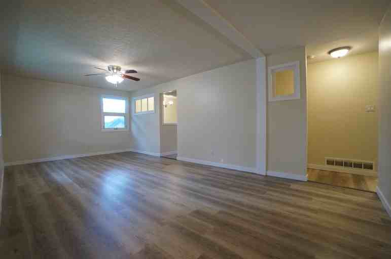 14703 92 Ave Nw - Photo 2 of 23