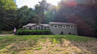 65 Scenic Dr - Photo 2 of 12