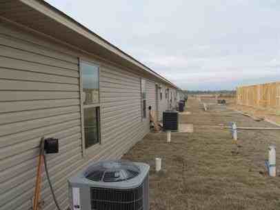 403 Eagle St - Photo 3 of 8