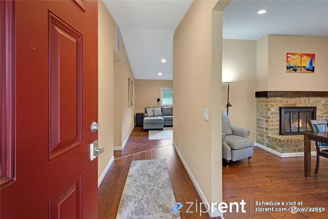 1120 195th St Sw - Photo 2 of 22