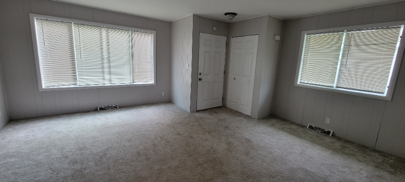 322 W 3rd St #2 - Photo 3 of 19