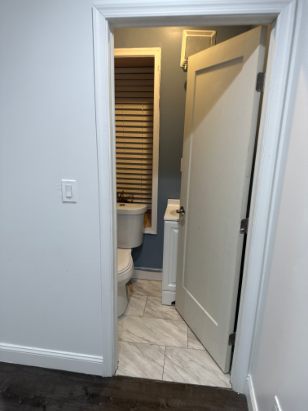 6055 N Beechwood St - Photo 3 of 27