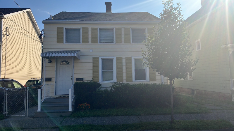 132 Prospect St #B - Photo 2 of 7