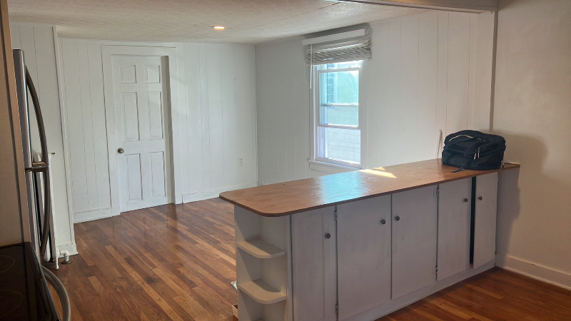 132 Prospect St #B - Photo 3 of 7