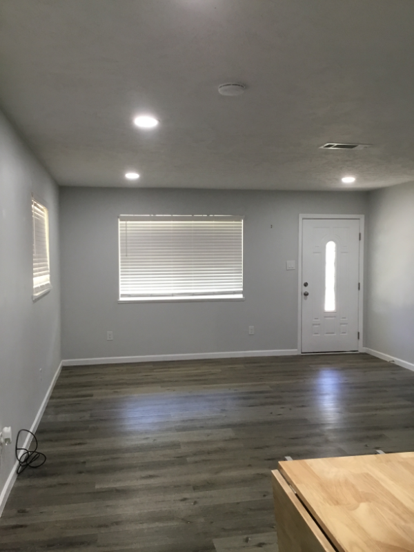 417 Juniper St - Photo 3 of 19