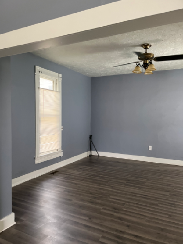 2223 B Ave - Photo 3 of 10