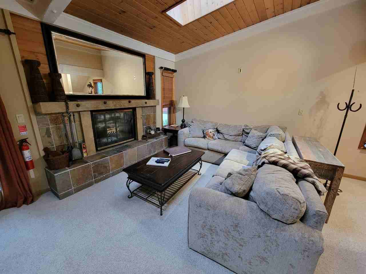 2540 Kinnikinnick Road - G4Unit G4 #G4 - Photo 3 of 20