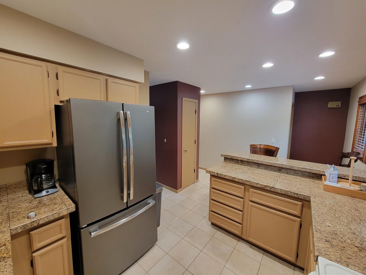 2540 Kinnikinnick Road - G4Unit G4 #G4 - Photo 6 of 20