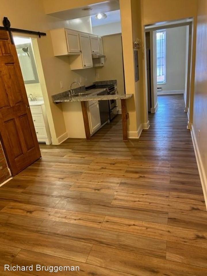 638 N. High St. - Photo 2 of 10