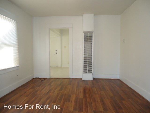 297 S E St - Photo 2 of 8