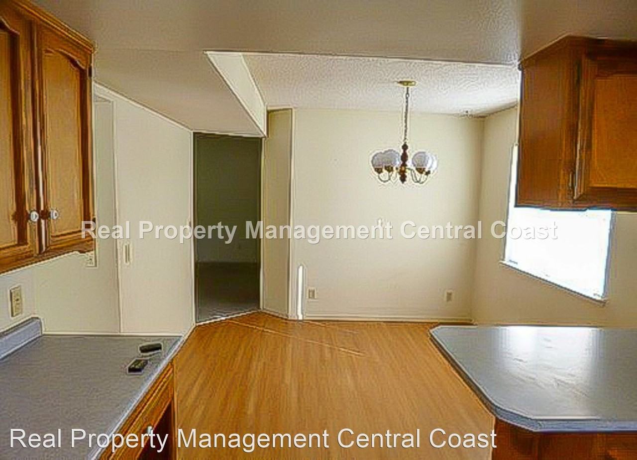 9680 Murphy Ave - Photo 3 of 7