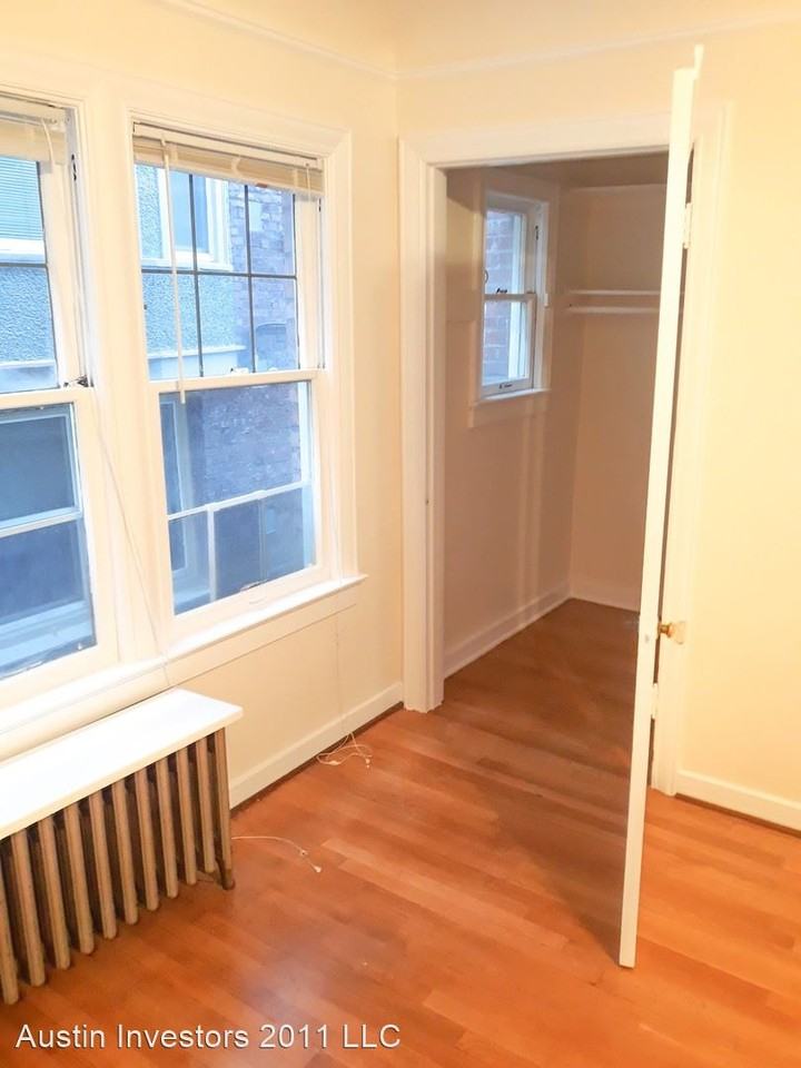 409 10th Ave. E. Austin@northwestapartments.com - Photo 2 of 26