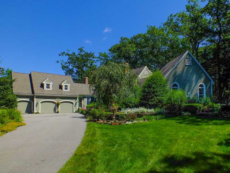 5 Fox Run - Photo 2 of 26