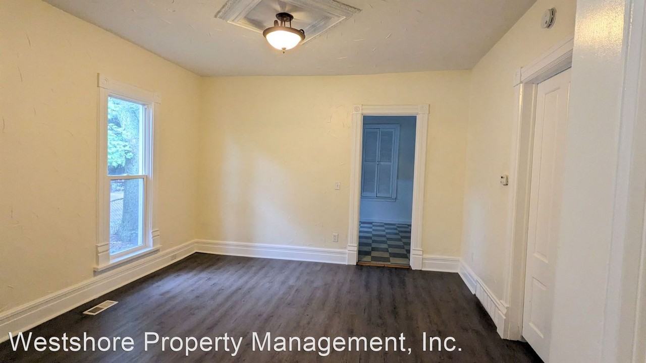 742 E Apple Ave - Photo 3 of 10