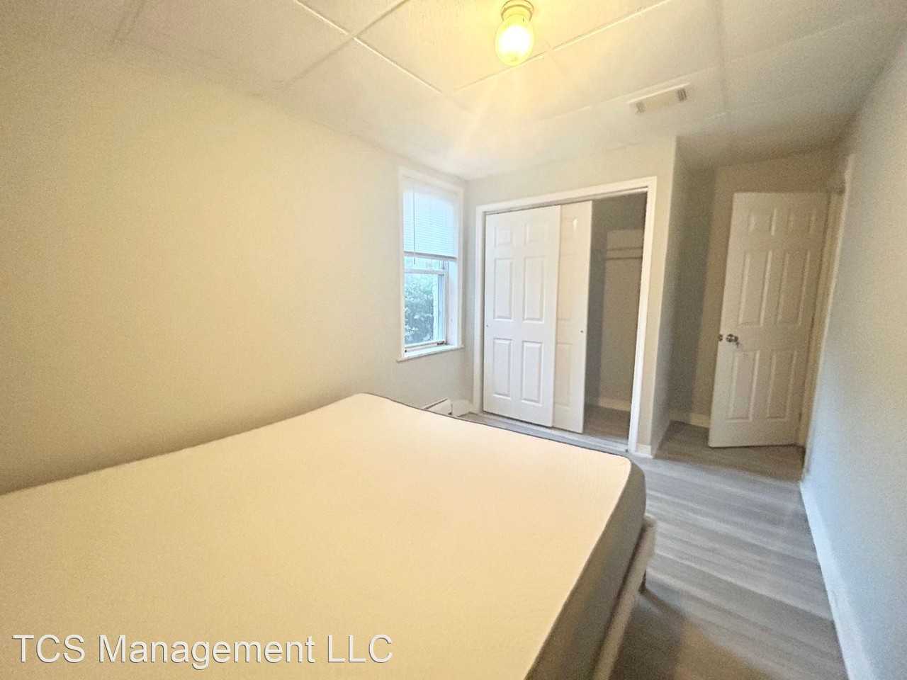 4022 Poplar St. - Photo 3 of 13