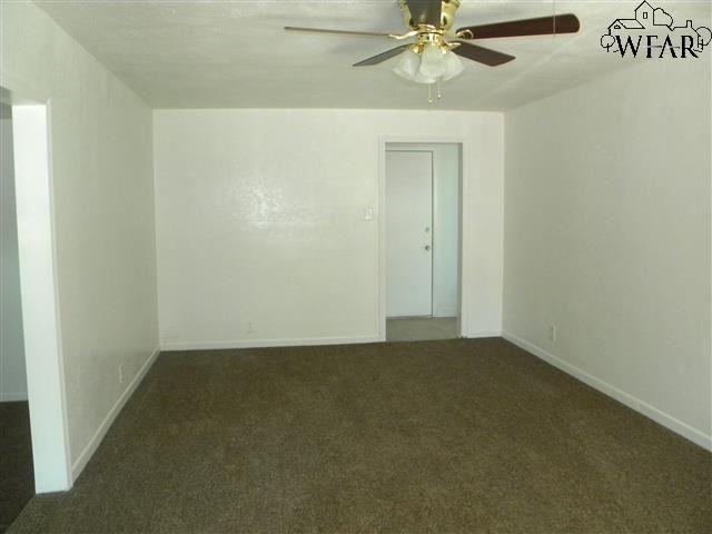 519 Rosewood St - Photo 3 of 9