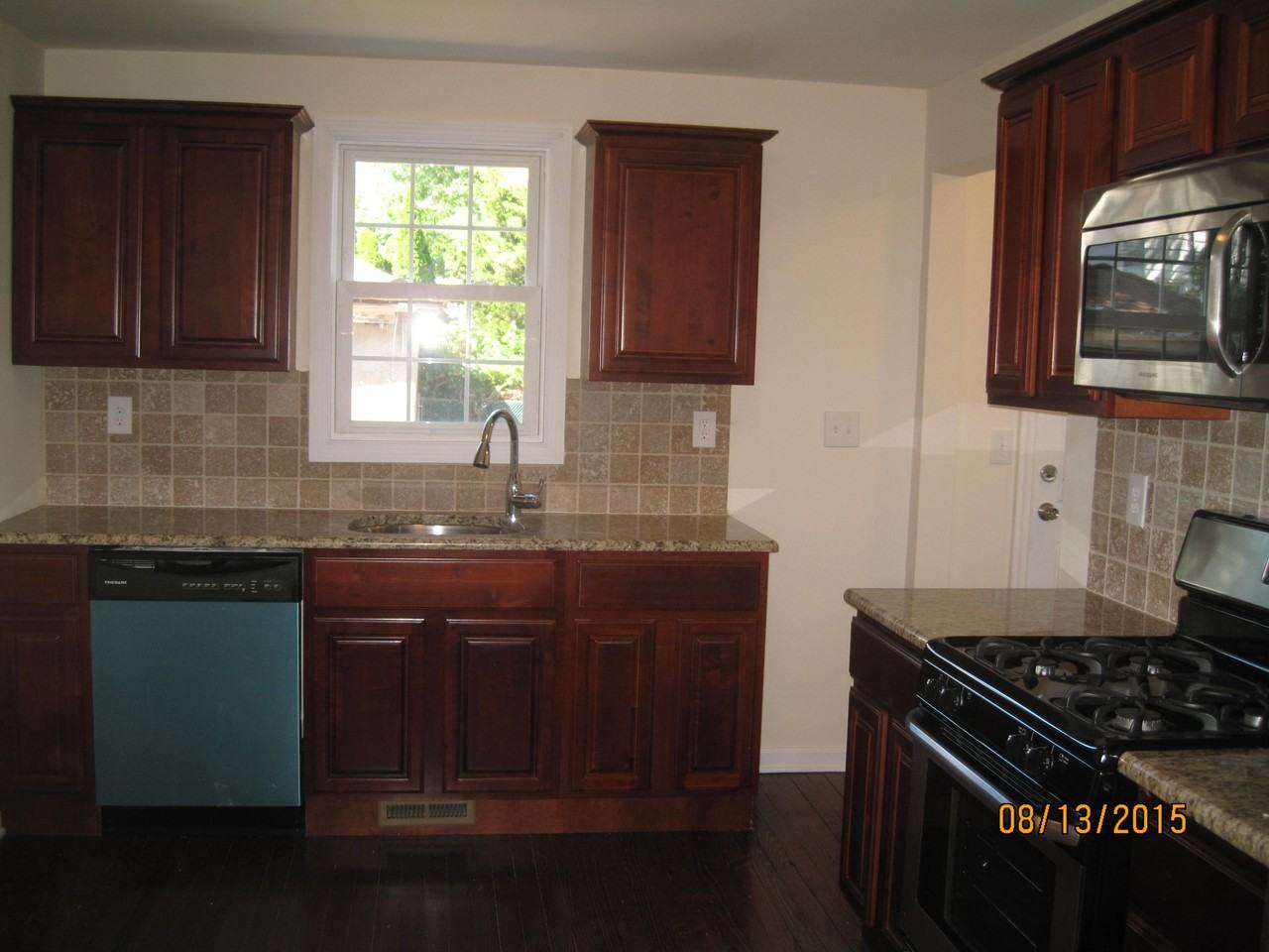 353 St James Ave #1 - Photo 2 of 8