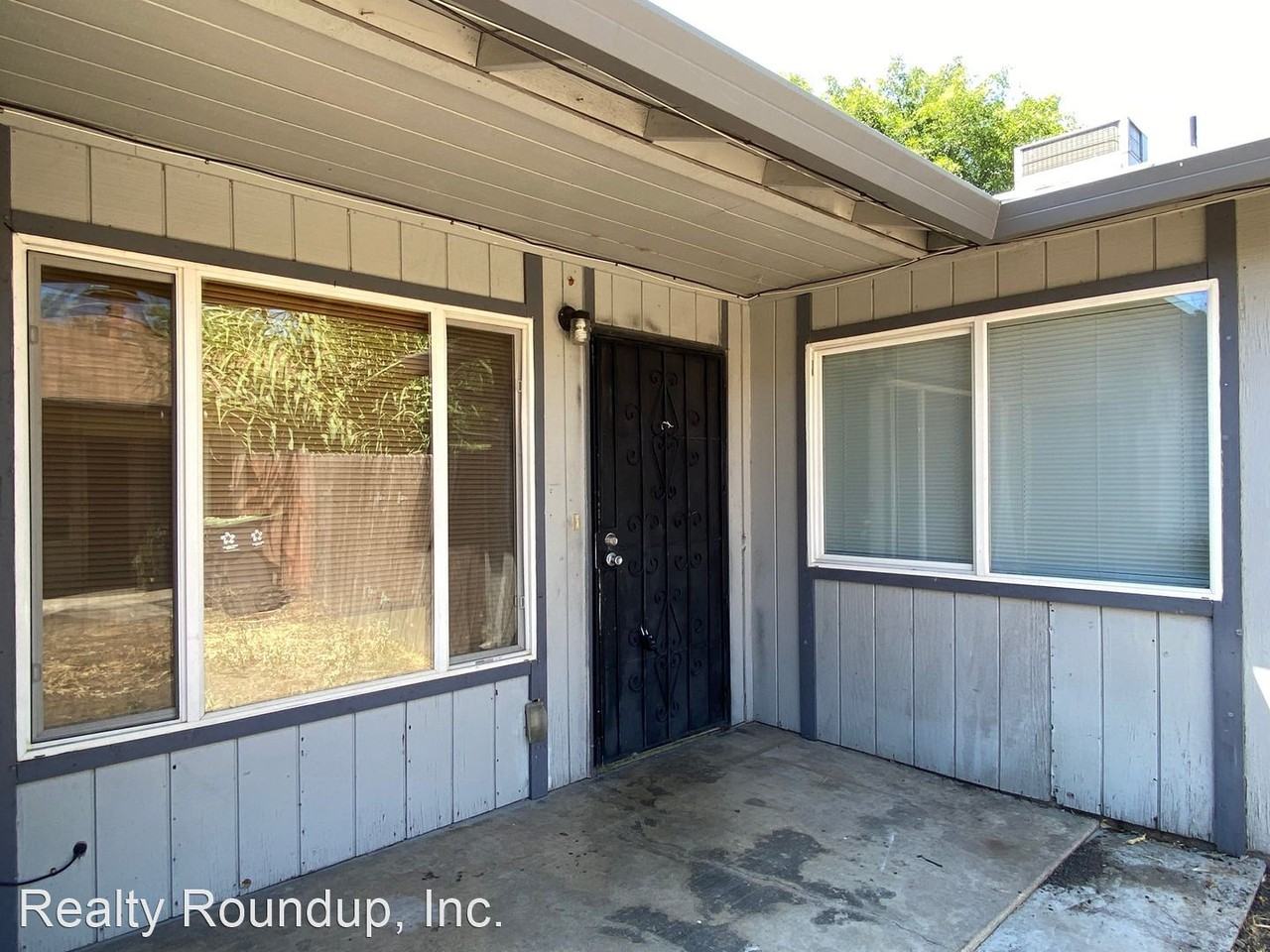 2641 Burlington Pl - Photo 2 of 21