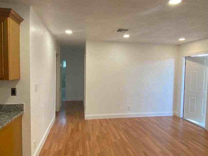 1027 Beech Rd - Photo 2 of 8