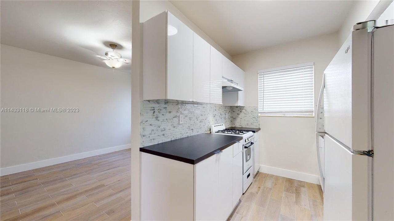 890 Sw 66th Ave #6 - Photo 3 of 8