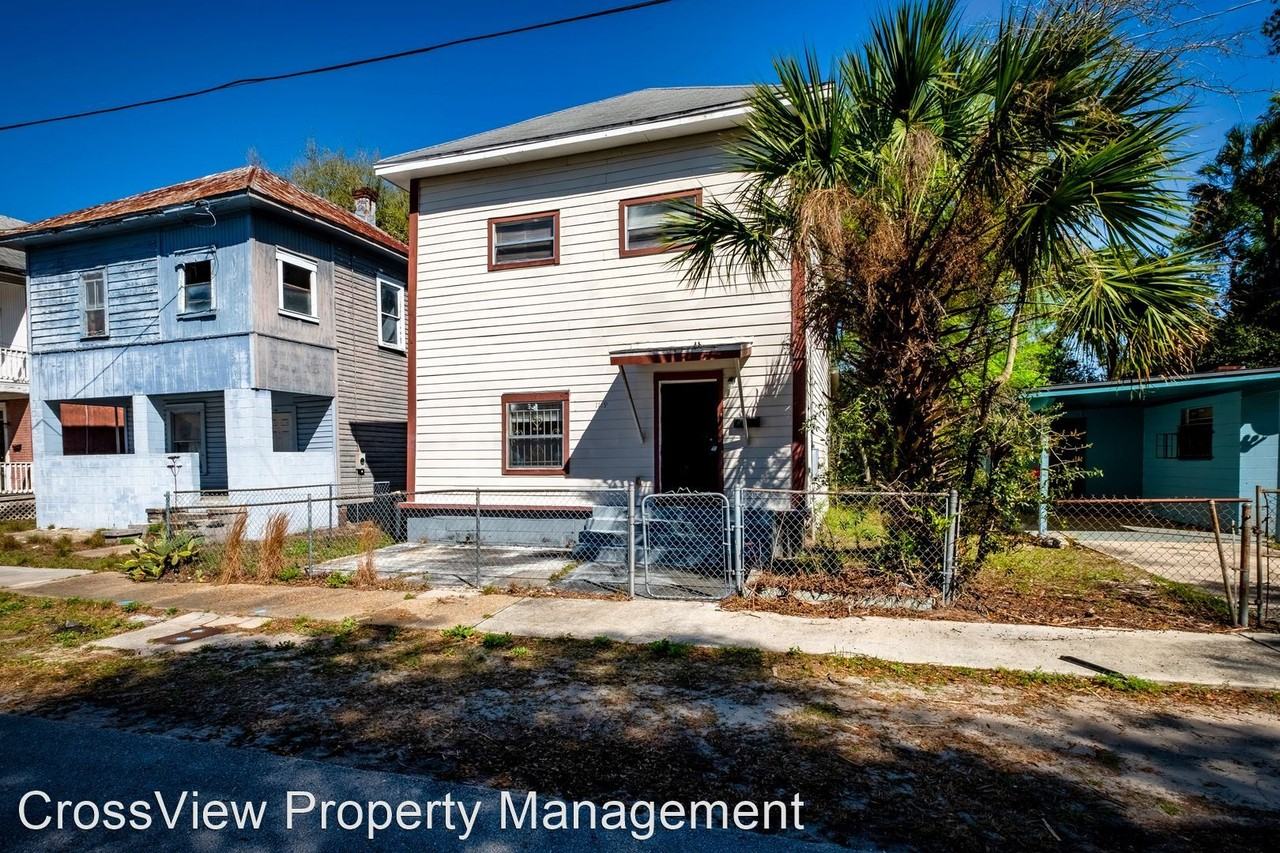 1119 Joseph St - Photo 2 of 25