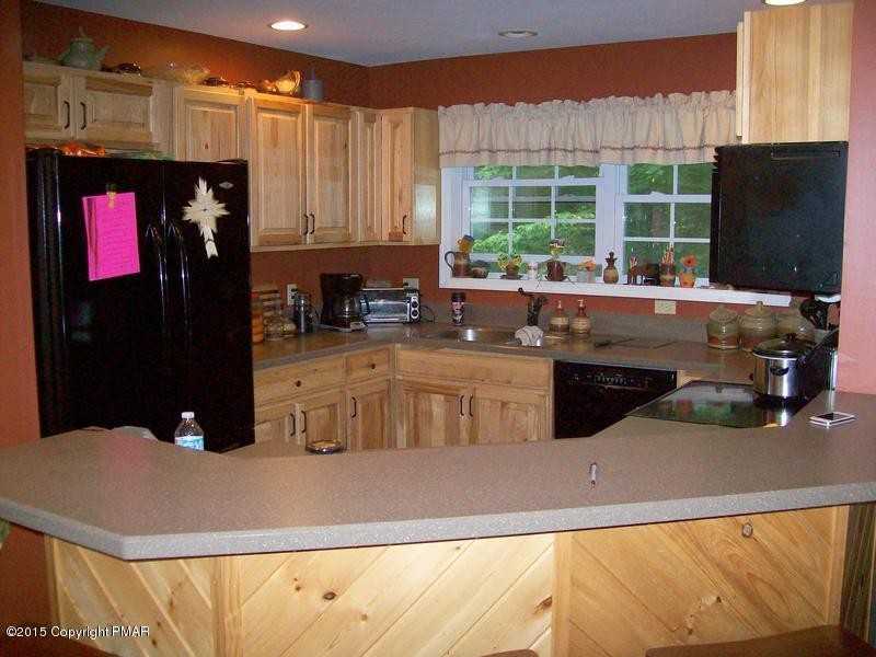 104 Hazelton Dr - Photo 2 of 19