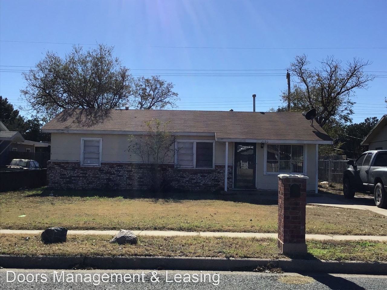 2130 E 30th St - Photo 2 of 12