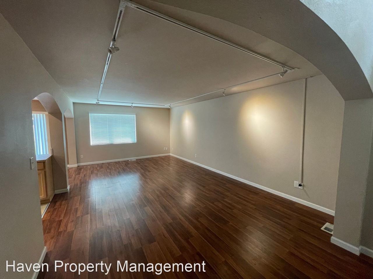 17915 73rd Ave E - Photo 2 of 23