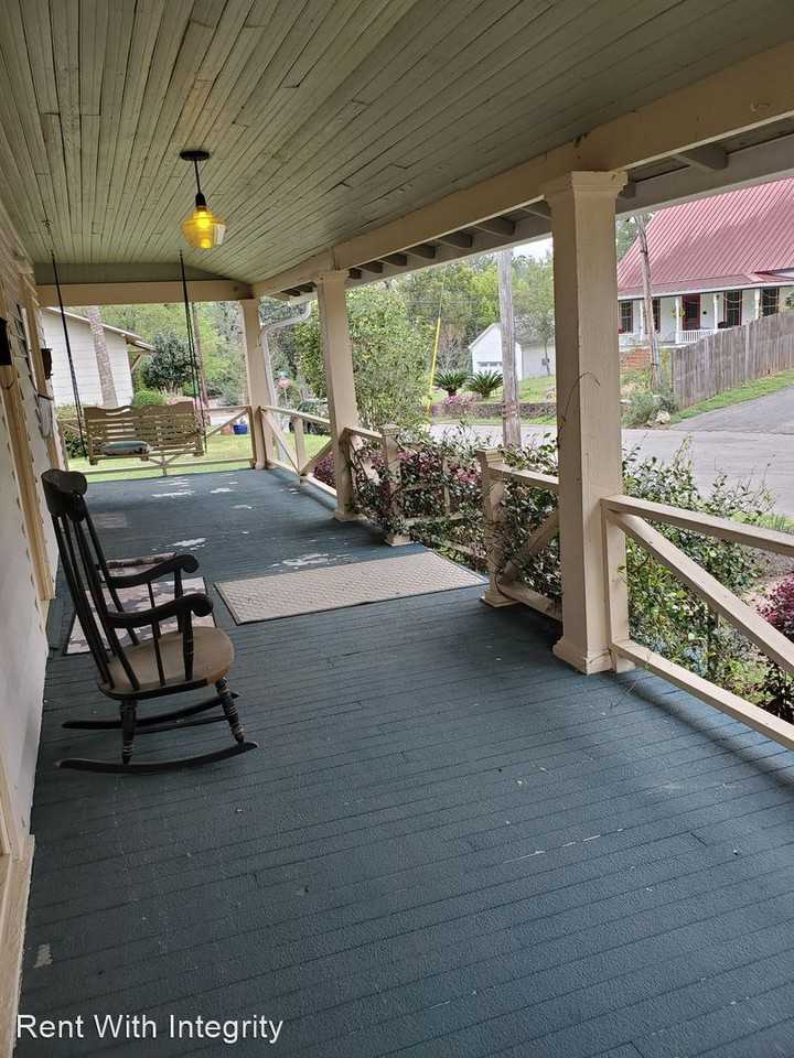 118 Cadiz St - Photo 2 of 18