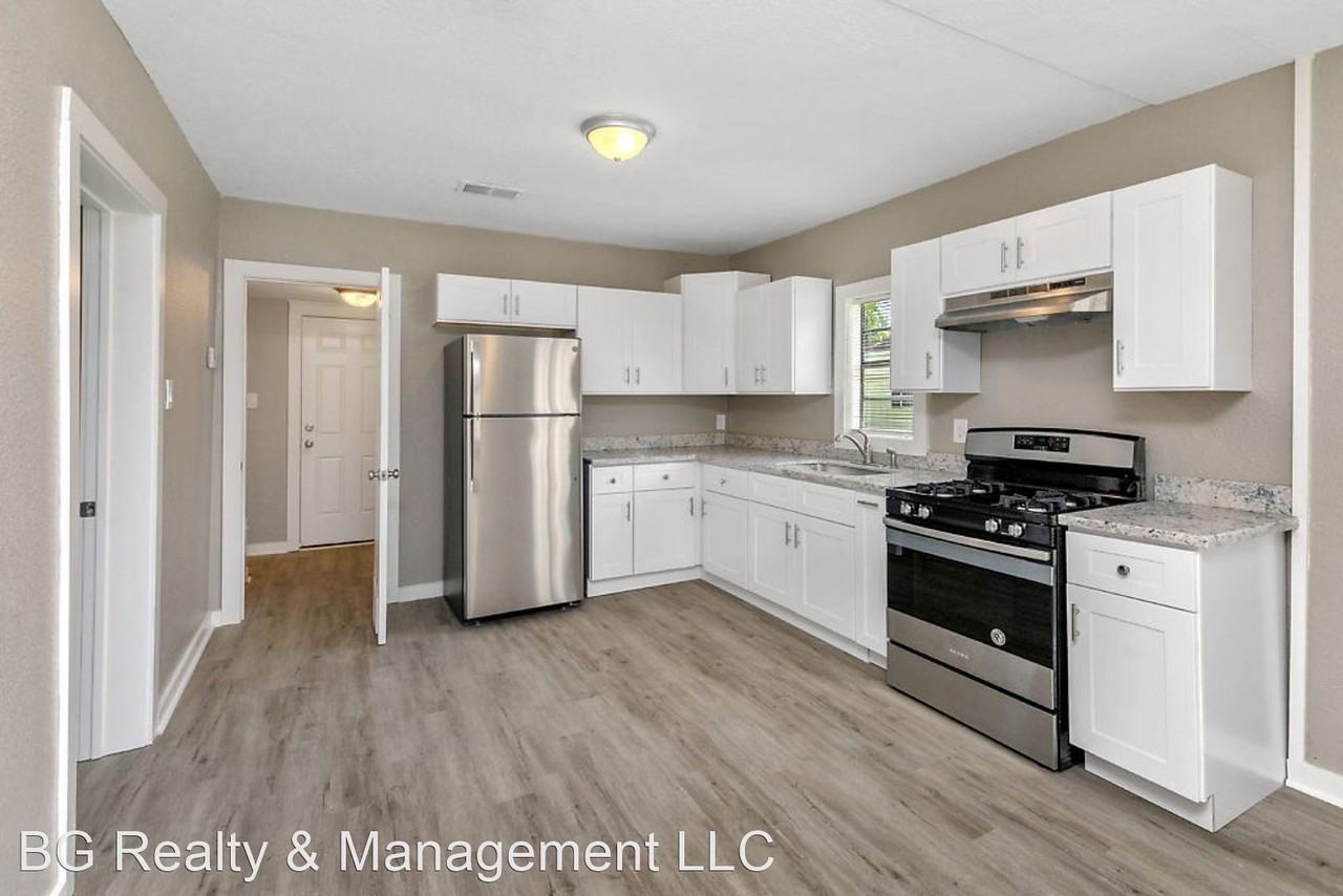 705 Murray St - Photo 3 of 10