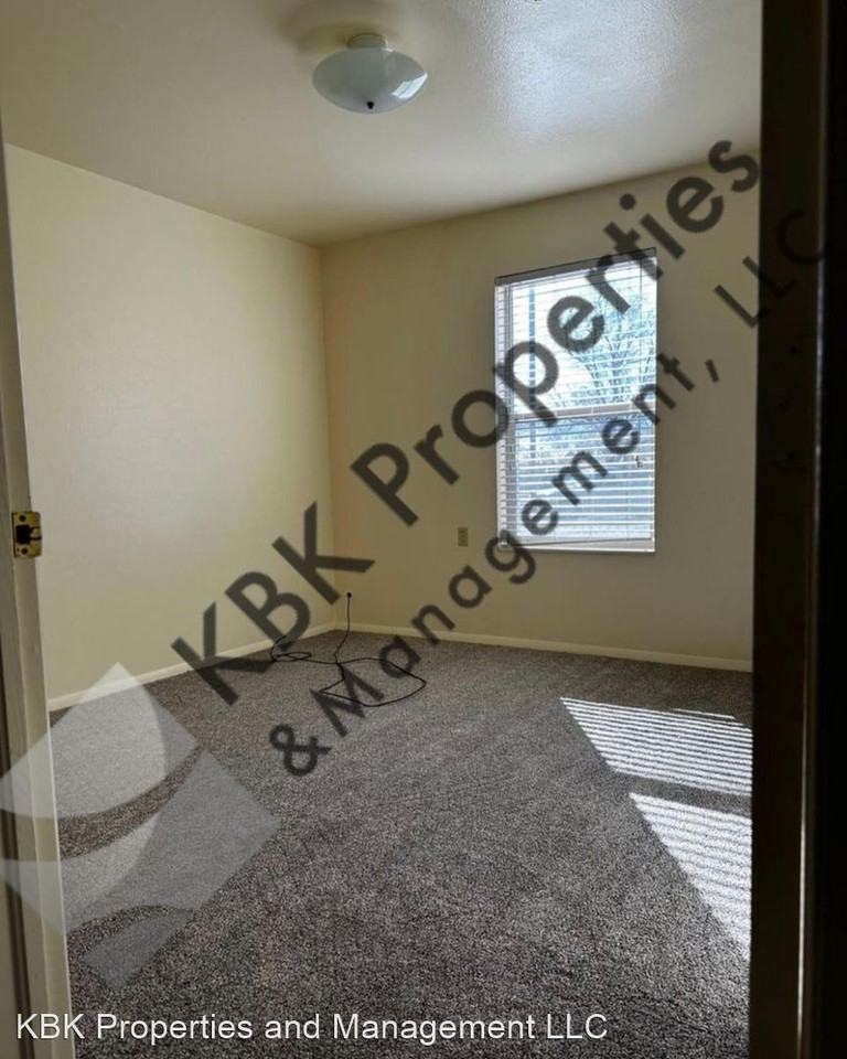 222 Shone 224 Shone - Photo 3 of 6