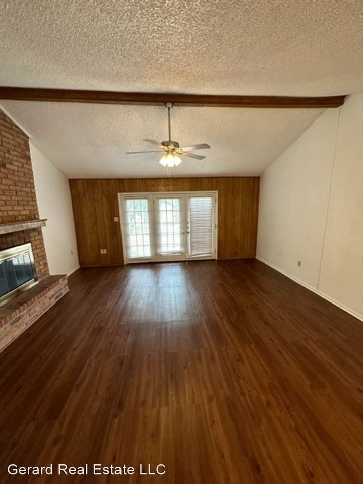 1112 Musken Rd - Photo 3 of 16